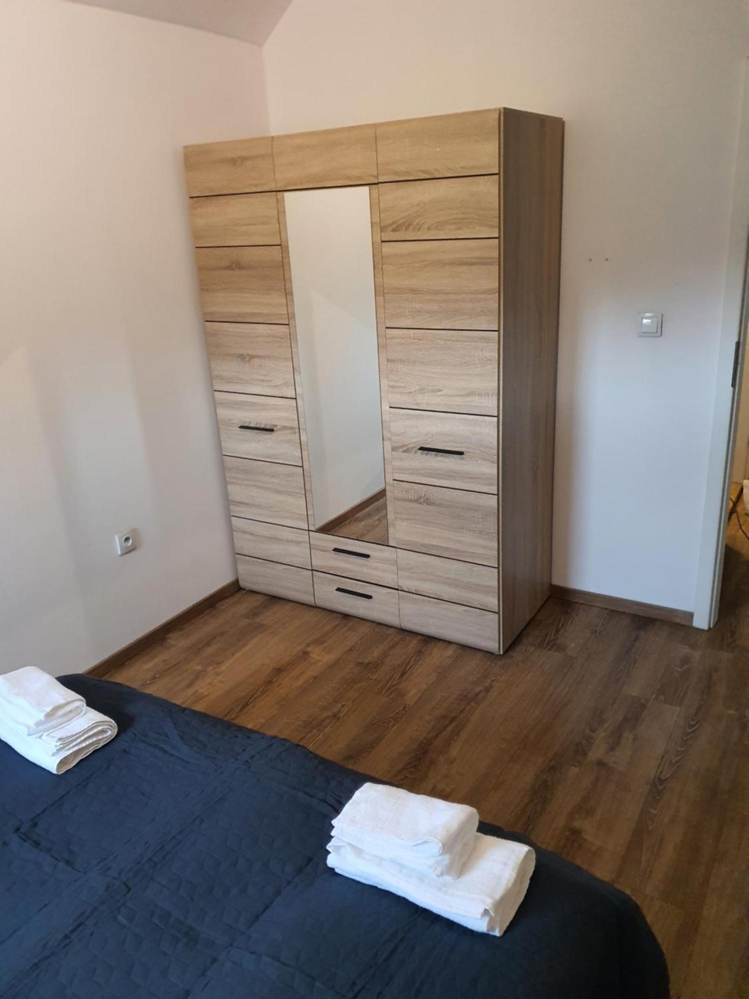 Apartament Pod Lasem Tenczynek Exterior photo